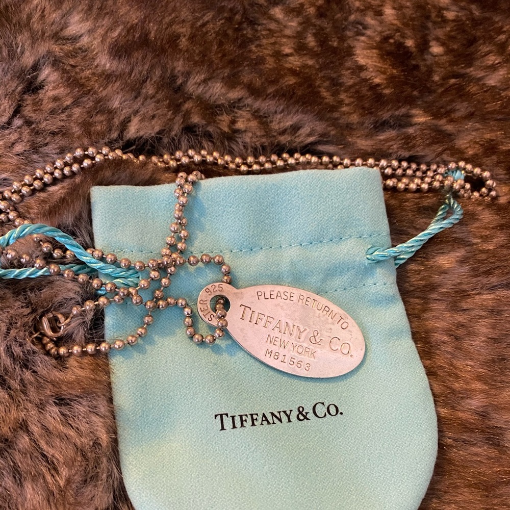 Tiffany RTT Oval tag